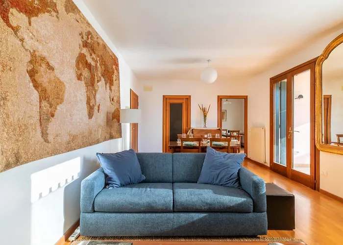 Ghirada Duplex By Welc טרוויסו